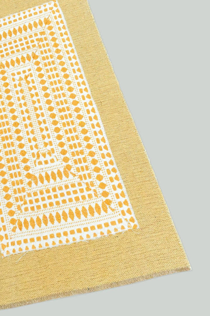 Handwoven Table Mats Set Of 6 Pcs - White & Yellow | Ozel Handwoven Table Mats Set Of 6 Pcs - White & Yellow