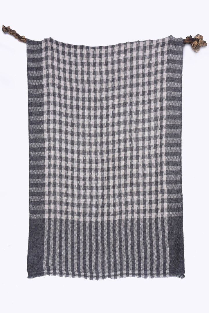 Twilight Shades Cashmere Stole: Luxurious and Versatile | Sutton Handwoven Soft Cashmere Stole - Gray & White