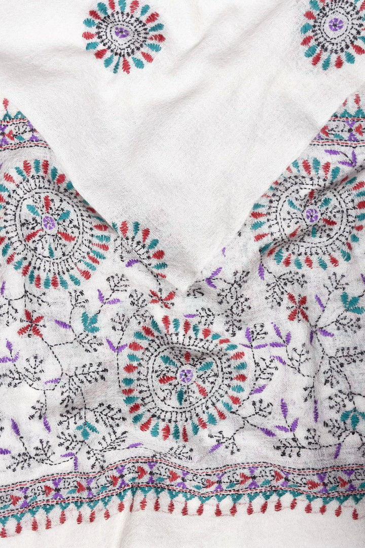 Embroidered White Cashmere Stole | Vivre Cashmere Kantha Embroidered Stole - White