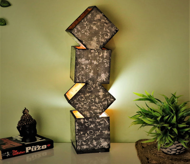 Cubical Pattern Table Lamp