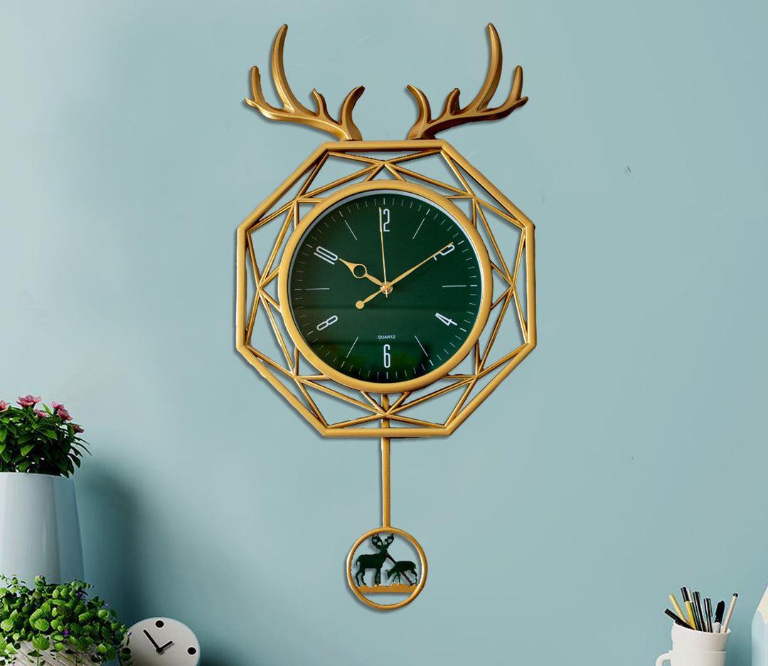 Reindeer Hexagon Pendulum Wall Clock