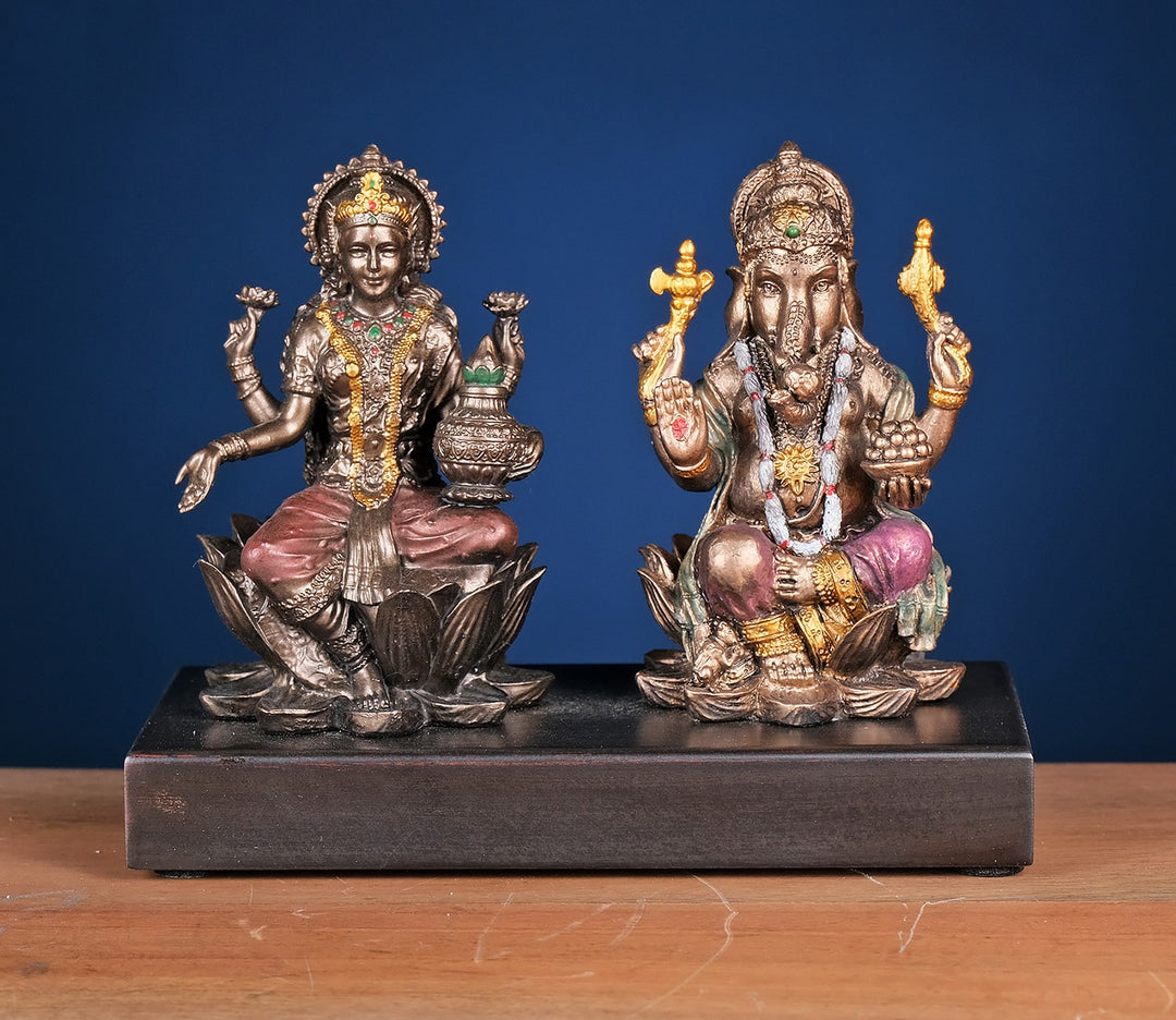 Elegant Ganesh Laxmi Murti Set on Lotus