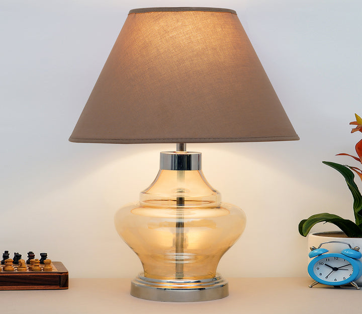 Colonial Style Table Lamp with Amber Glass and Beige Shade