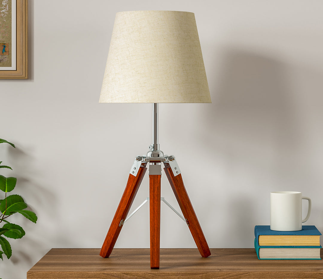 Tripod Table Lamp with Off-White Lampshade (48.3 cm H)