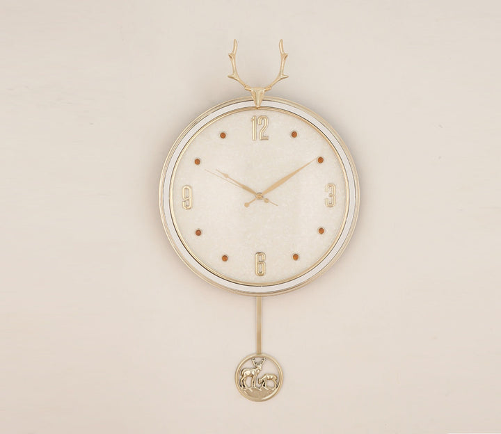 Winter Reindeer Pendulum Clock