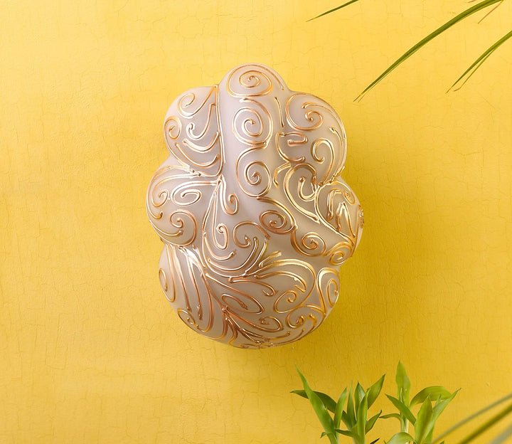 Captivating Wall-Mounted Lamp in Golden Hue