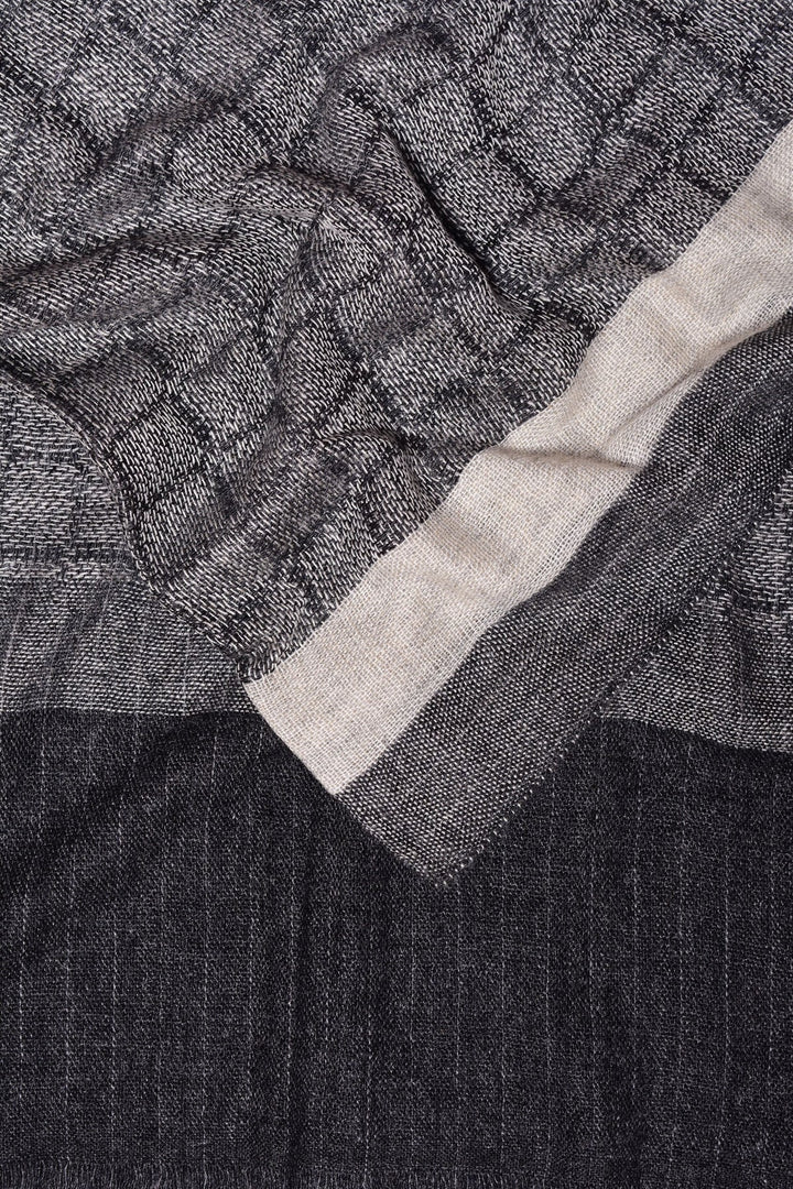 Soft Cashmere Stole: Gray and Black Check Print, 75cm x 210cm | Vadon Soft Cashmere Stole - Gray & Black