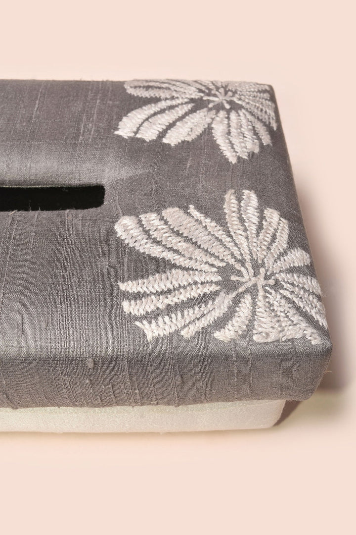 Handwoven Floral Tissue Box | Gloria Handwoven Tissue Box - Gray