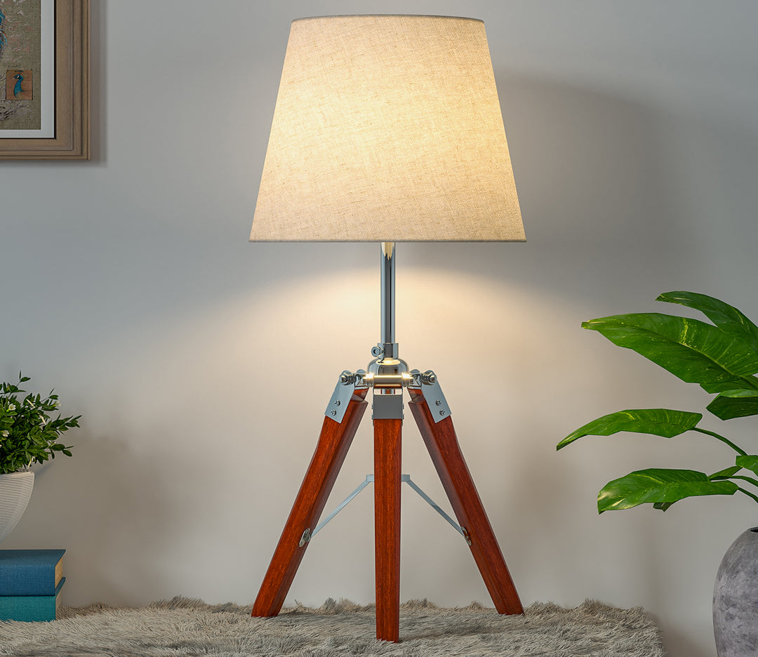 Tripod Table Lamp with Off-White Lampshade (48.3 cm H)