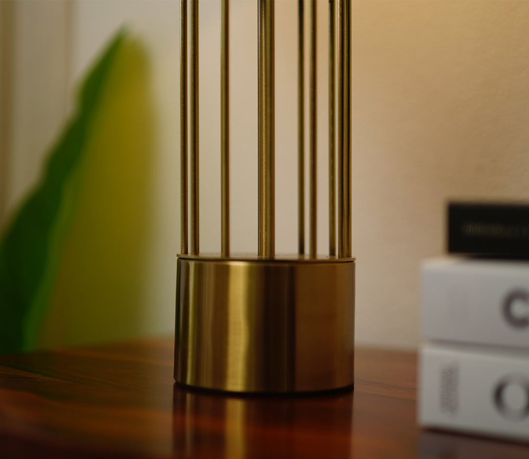 Modern Geometric Metal Table Lamp (66cm)