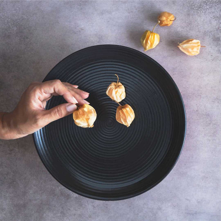 7 Lead-Free Ceramic Dinner Plate | Handmade Ceramic Quarter Dinner Plate - Black