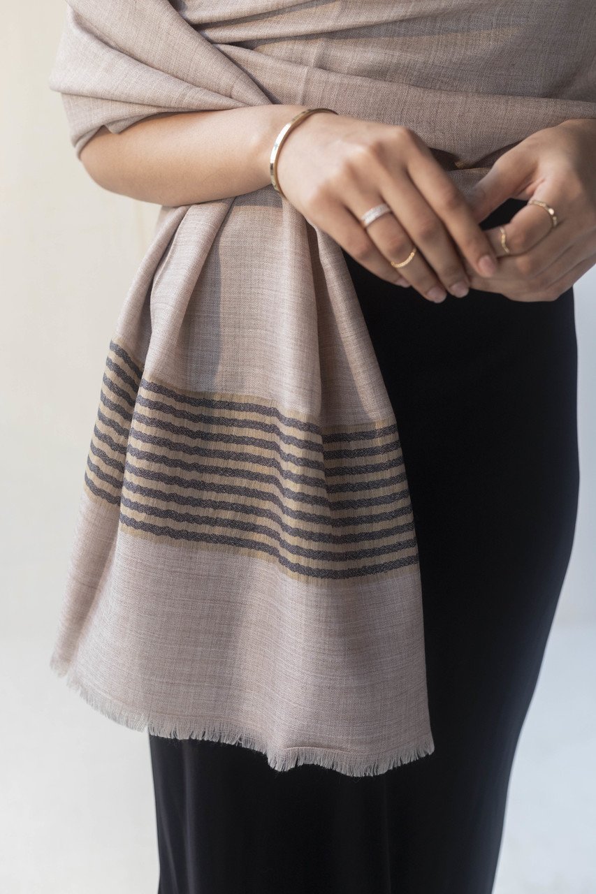 Lavender Cashmere Stole: Brown Wool with Lavender Inspiration | Lavandula Cashmere Stole - Brown
