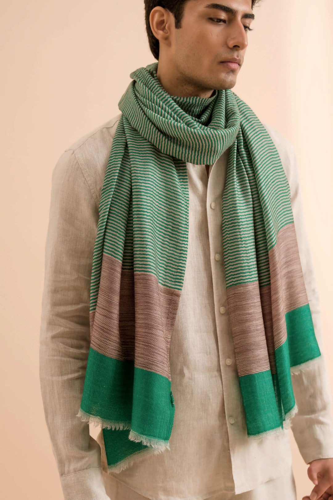 Green Cashmere Stole - Handwoven Design | Amadi Soft Cashmere Stole - Green