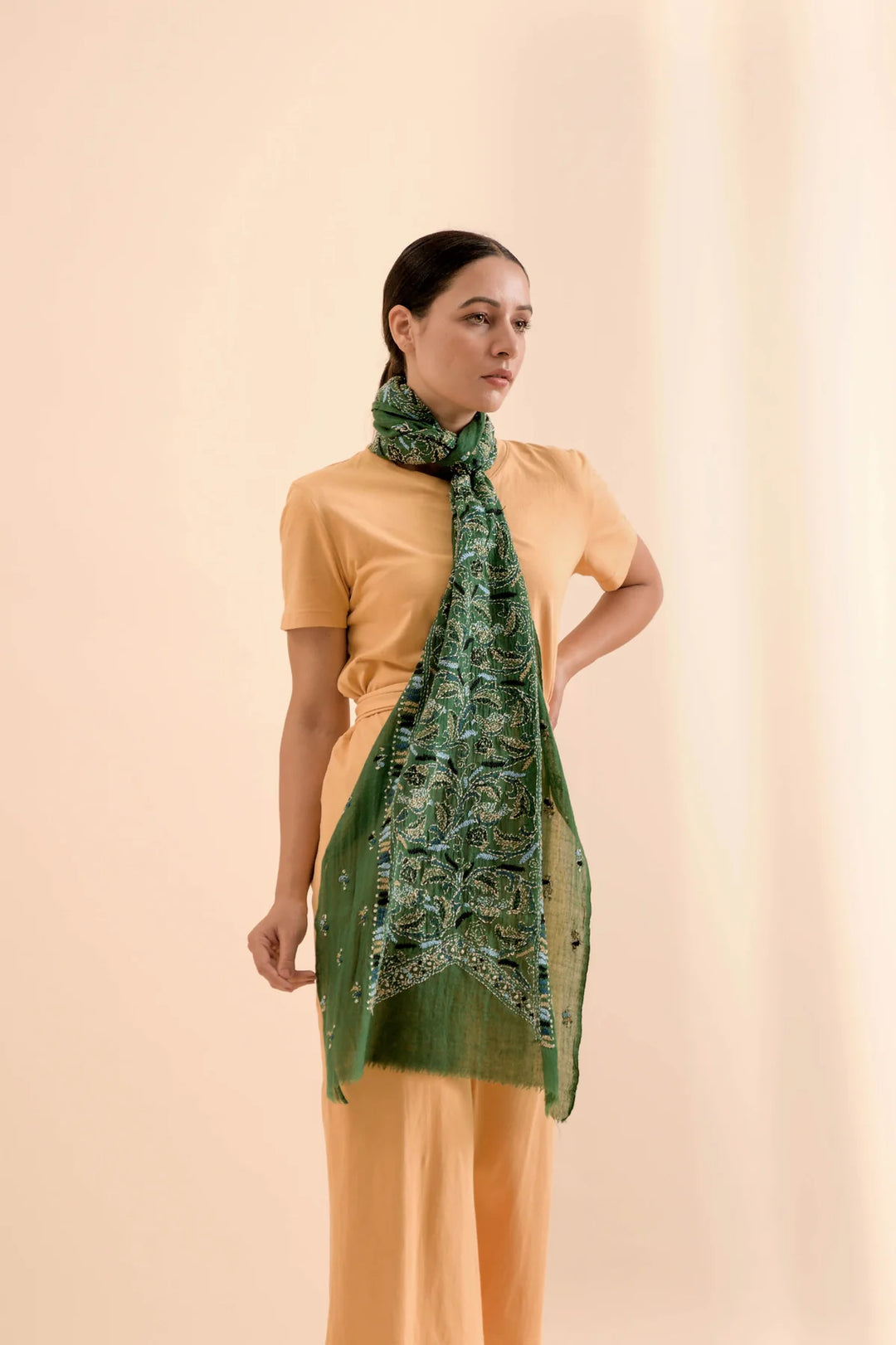 Sageus Cashmere Stole: Handwoven Sage Green Scarf with Embroidery | Sageus Handwoven Soft Cashmere Stole - Green