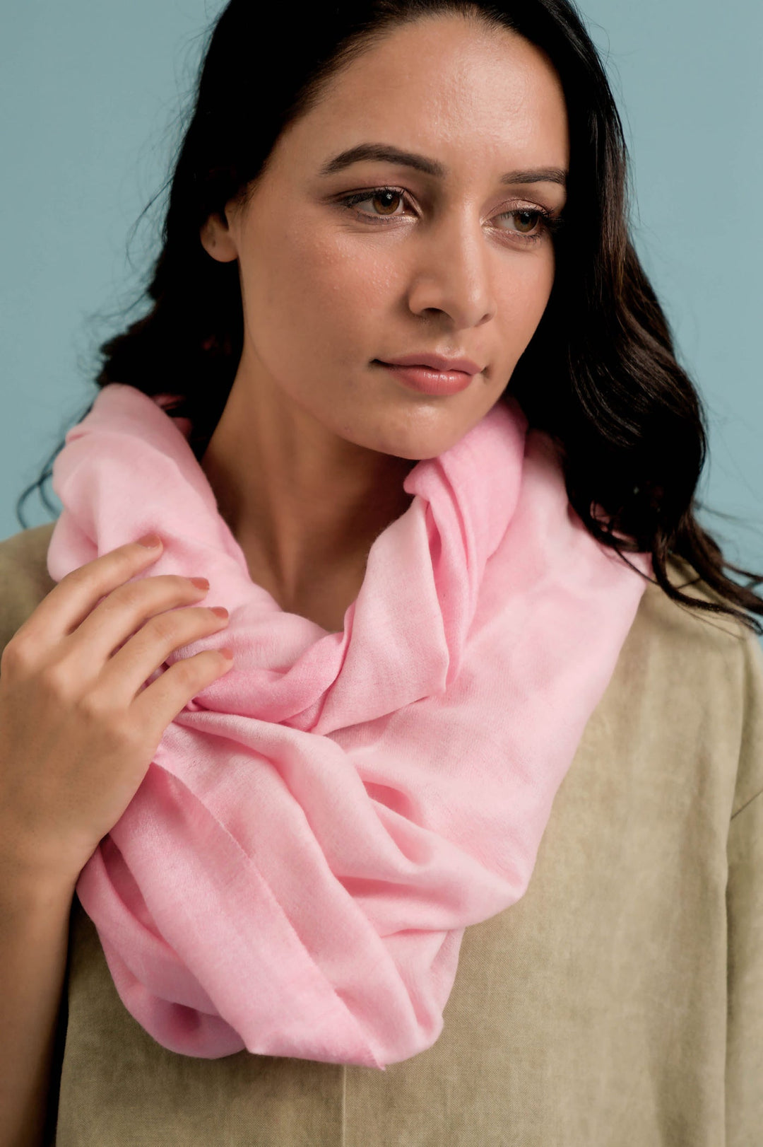 Baby-Pink Cashmere Stole - Handwoven Comfort | Adalyn Soft Cashmere Stole - Pink