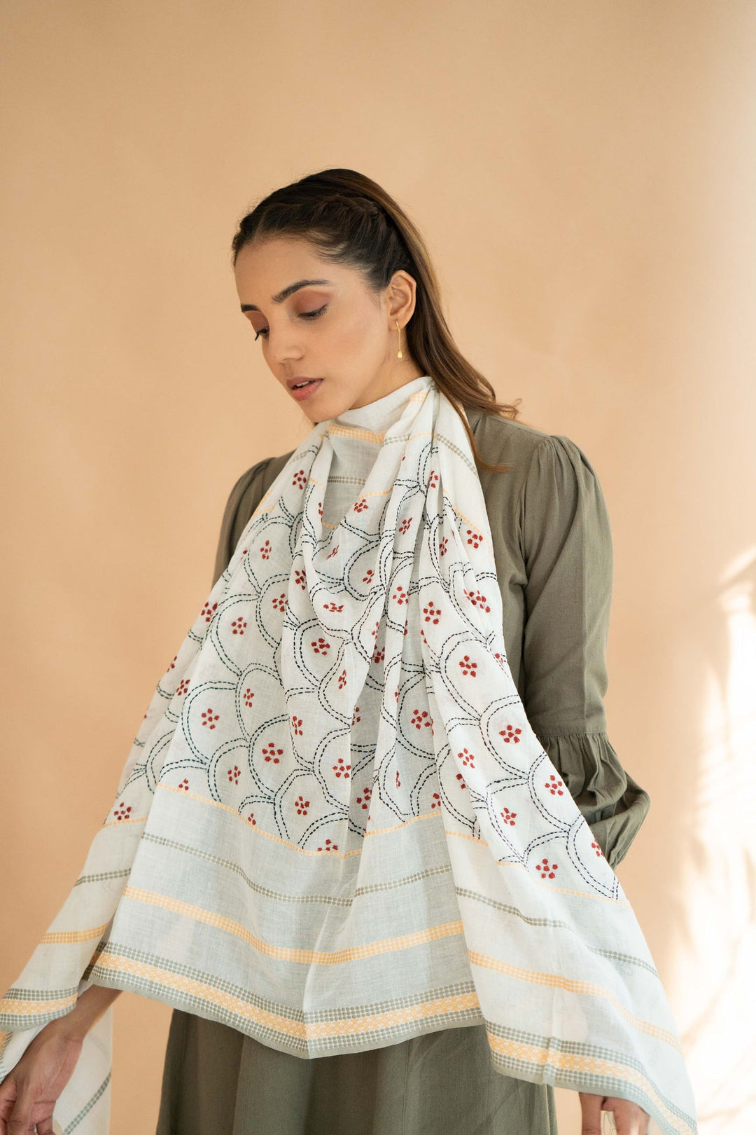 Handwoven Cotton Stole with Kantha Embroidery | Crumple Handwoven Stole - White