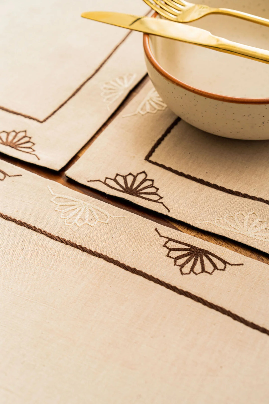Beige Japanese Inspired Embroidered Table Mats Set of 6 | Mirazumu Handwoven Table Mats Set Of 6 Pcs - Beige