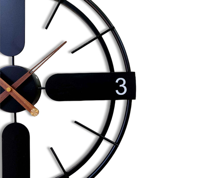 Wooden Needles Metal Wall Clock