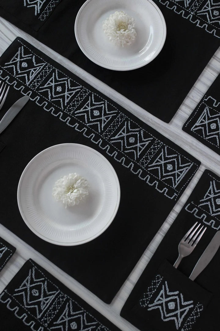 Set of 6 Handwoven Black and White Table Mats | Hiwaga Handwoven Table Mats Set Of 6 Pcs - Black & White