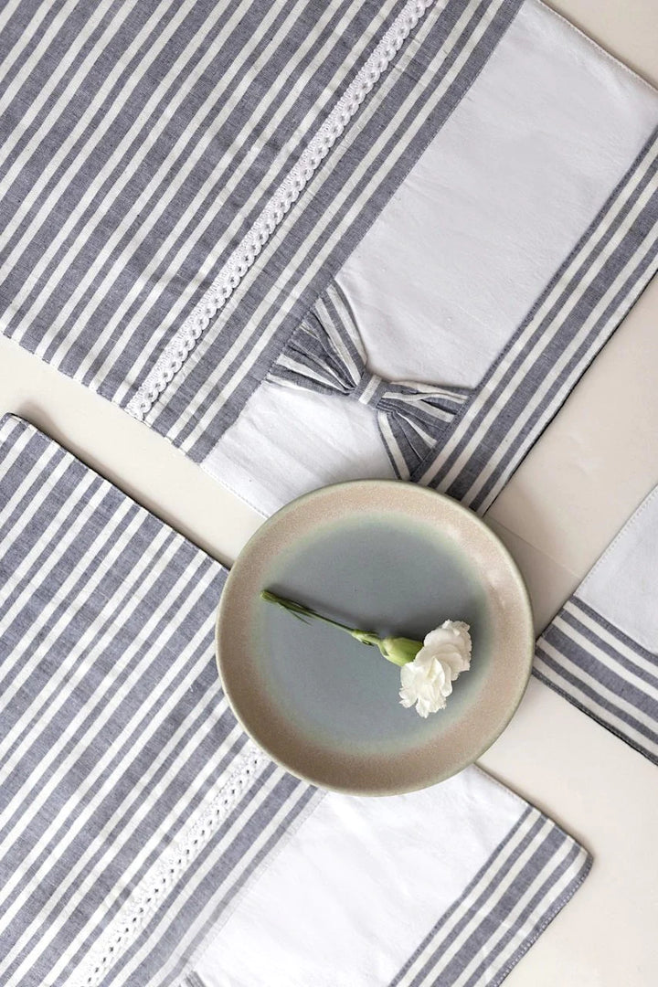 Handwoven Khadi Cotton Table Mats Set - White/Gray | Papillon Table Mats With Cutlery Pocket Set Of 8 Pcs - White & Gray