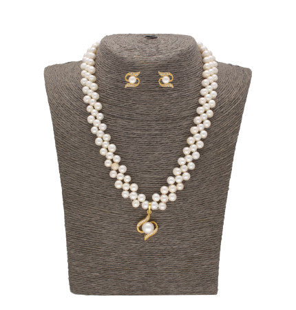 White Freshwater Pearl Necklace | Radiant Elegance Pearl Ensemble