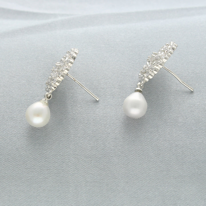 White Pearl Oval Earrings - 4-5 MM | Timeless Elegance Pearl Earrings