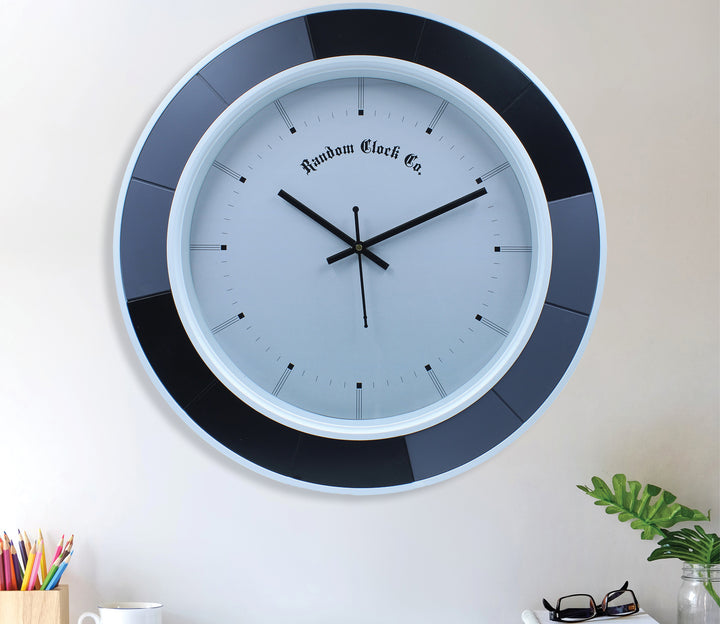 Multicolor Glass Cover Wall Clock