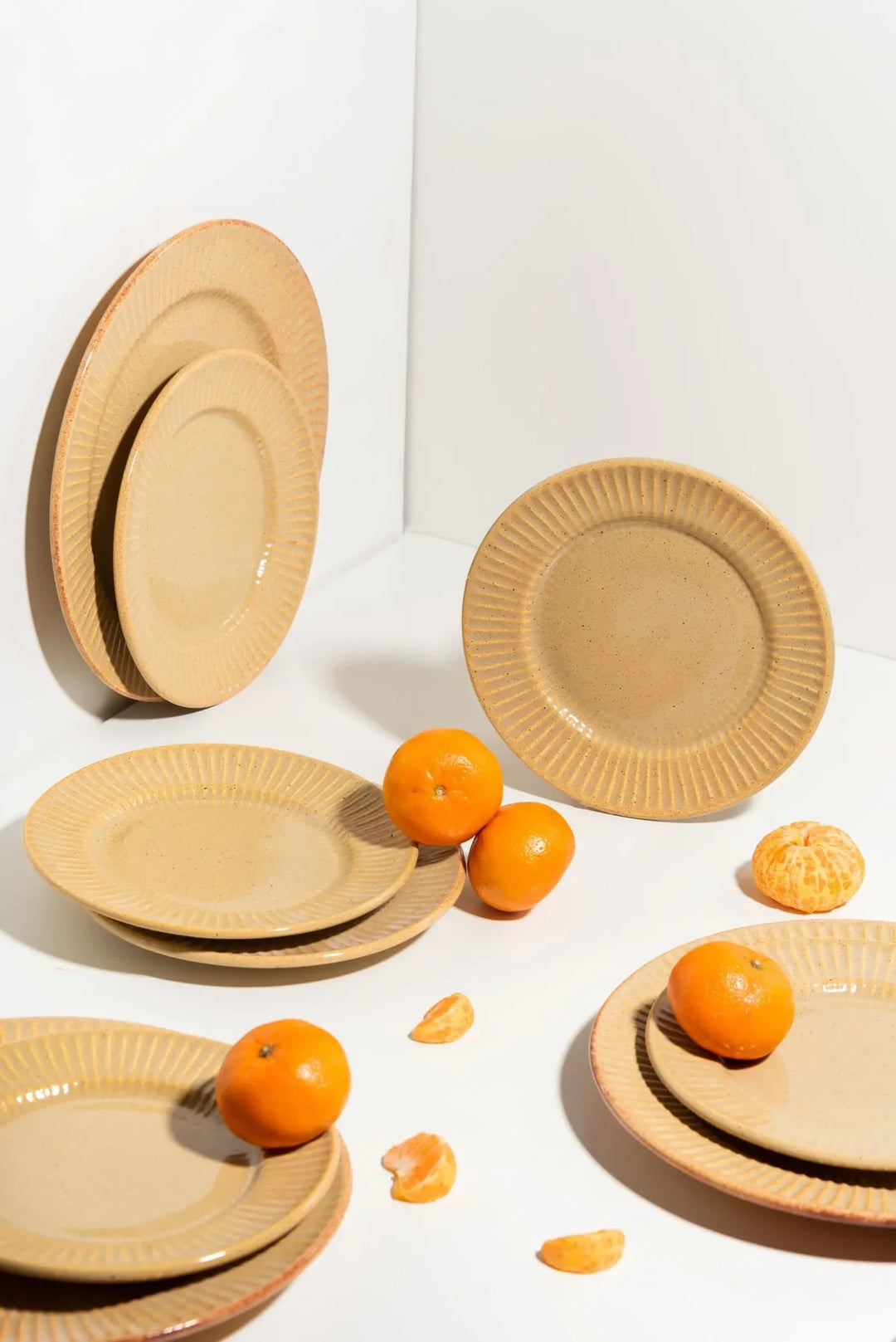 Ceramic Dinner Set for 4 People | Gold Rimmed Ceramic Dinner Set of 8pcs