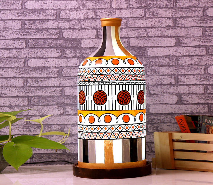 Hand-Painted Glass Shade Table Lamp with Wooden Base