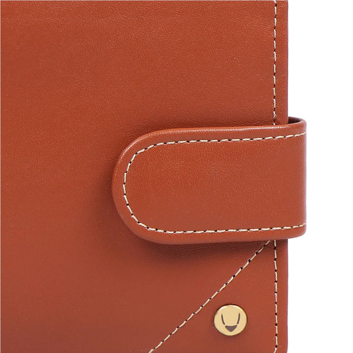 Men's Tan Bi-Fold Leather Wallet | Refined Classic Bi-Fold Wallet