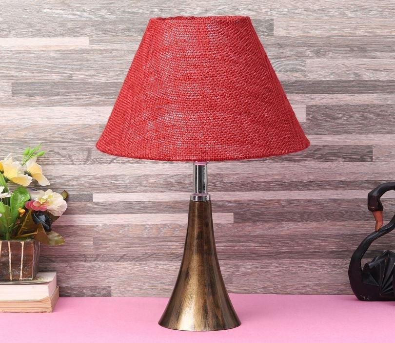 Red Metal Table Lamp