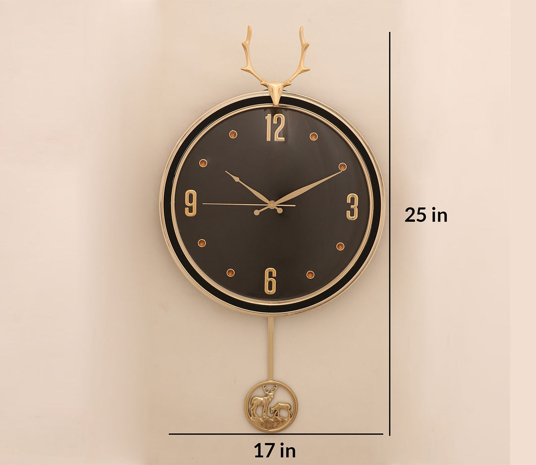 Majestic Reindeer Pendulum Clock