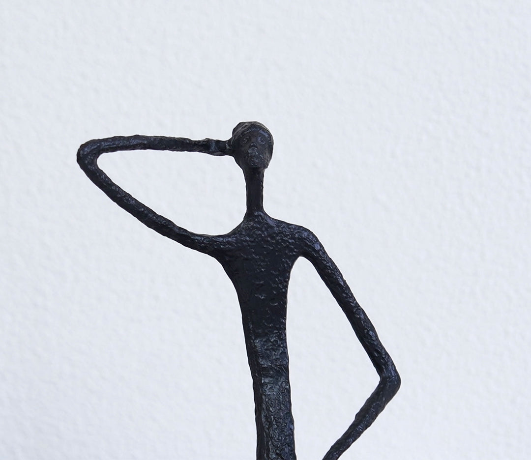 Sleek Black Iron Human Figurine in Medium Size | Spectacular Black Iron Human Figurine (M, Black)