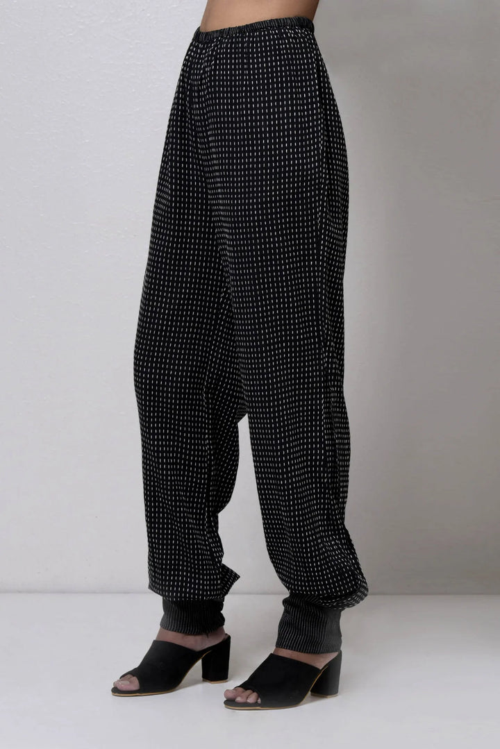 Black & White Handwoven Cotton Jogger Trousers | Kamari Handwoven Trousers - Black & White