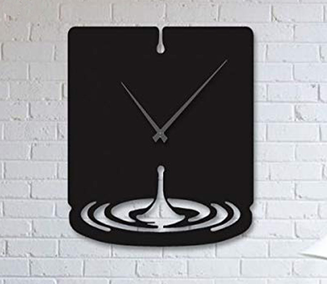 Unique Pattern Square Metal Wall Clock